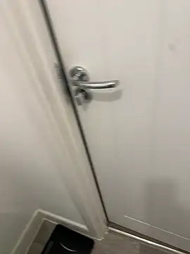 Snapshot of slutwifebbw chatting on April 6, 4:21 am slutwifebbw online show from April 6, 4:21 am