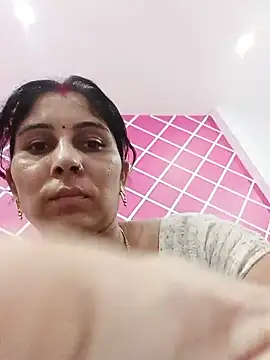 Snapshot of Hot_ree85 chatting on May 17, 5:42 pm Hot ree85 online show from May 17, 5:42 pm