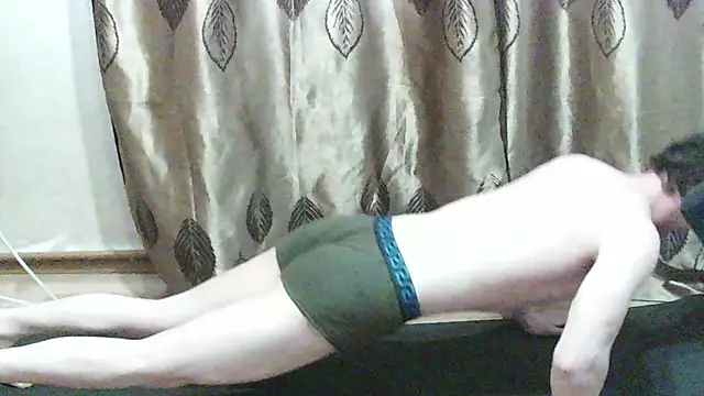 Snapshot of ShyDarko chatting on January 14, 8:53 am ShyDarko online show from January 14, 8:53 am