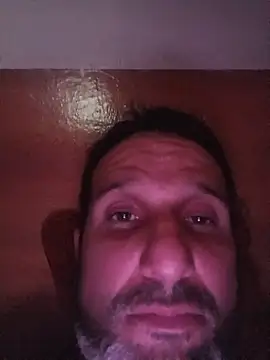Snapshot of walle8107 chatting on August 6, 6:32 pm walle8107 online show from August 6, 6:32 pm