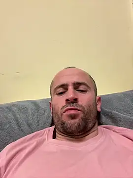 Snapshot of Majestik1 chatting on January 5, 8:56 pm Majestik1 online show from January 5, 8:56 pm