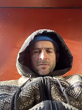 Snapshot of Majestik1 chatting on January 6, 11:25 am Majestik1 online show from January 6, 11:25 am