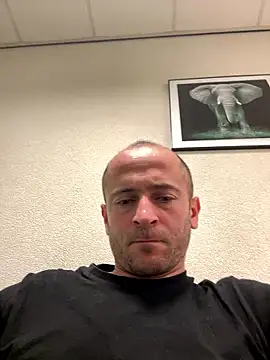 Snapshot of Majestik1 chatting on January 11, 3:17 pm Majestik1 online show from January 11, 3:17 pm