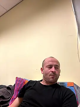 Snapshot of Majestik1 chatting on January 12, 8:14 pm Majestik1 online show from January 12, 8:14 pm