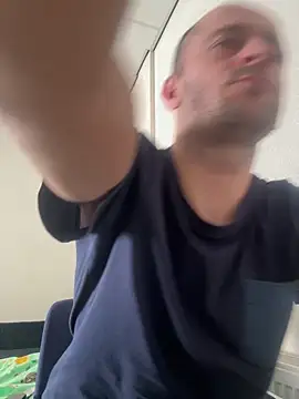 Snapshot of Majestik1 chatting on March 20, 3:06 pm Majestik1 online show from March 20, 3:06 pm