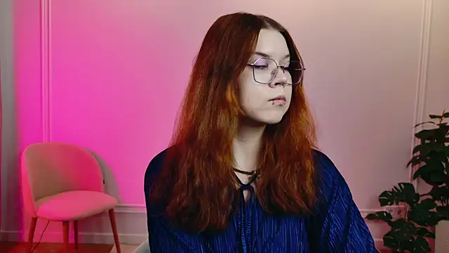 A Lot of Bunny online show from April 29, 9:57 am