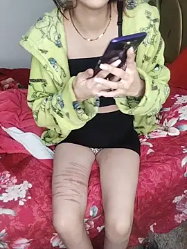 Snapshot of toty0007 chatting on February 25, 9:46 pm toty0007 online show from February 25, 9:46 pm