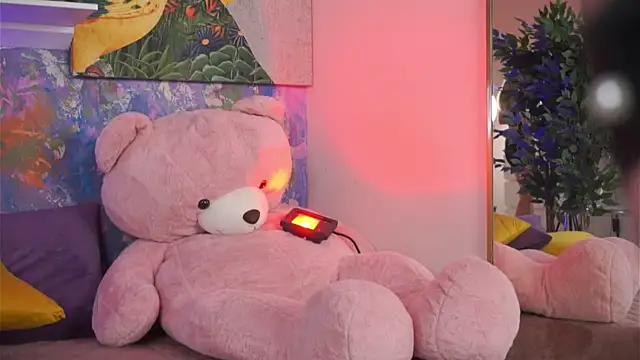 Snapshot of Ava_Solis chatting on May 19, 8:15 pm Ava Solis online show from May 19, 8:15 pm