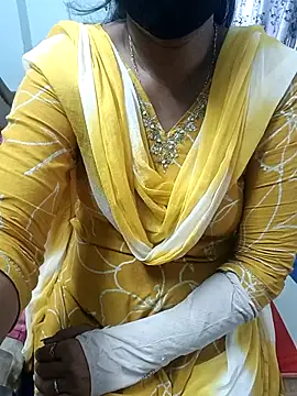 Snapshot of Flora_Telugu chatting on February 28, 9:54 am Flora Telugu online show from February 28, 9:54 am