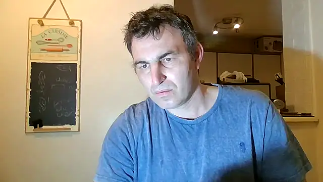 Snapshot of Hakfin666 chatting on April 28, 4:06 am Hakfin666 online show from April 28, 4:06 am
