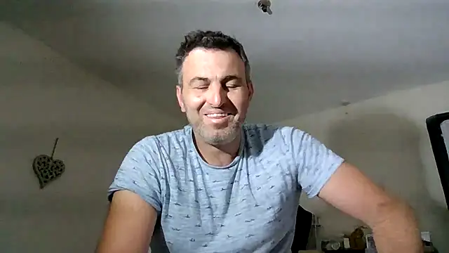 Snapshot of Hakfin666 chatting on June 10, 3:50 am Hakfin666 online show from June 10, 3:50 am