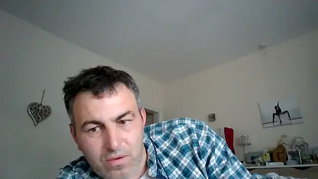 Snapshot of Hakfin666 chatting on June 14, 4:25 am Hakfin666 online show from June 14, 4:25 am