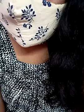 Snapshot of Ammu14399 chatting on July 9, 7:01 am Ammu14399 online show from July 9, 7:01 am