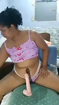 Isabel and Heckler online show from February 28, 9:10 am