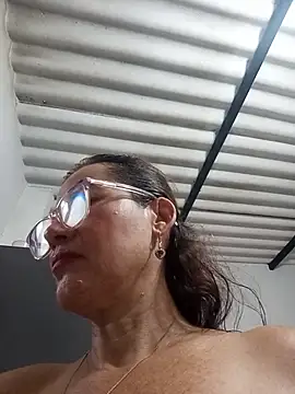 Snapshot of Salome_69 chatting on May 17, 1:29 pm Salome 69 online show from May 17, 1:29 pm