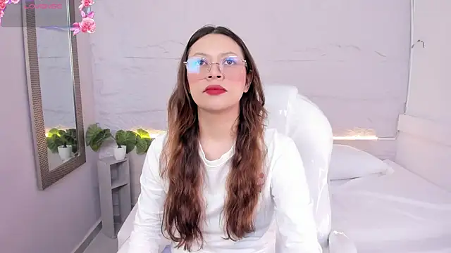 lanna 18  online show from May 2, 11:37 am
