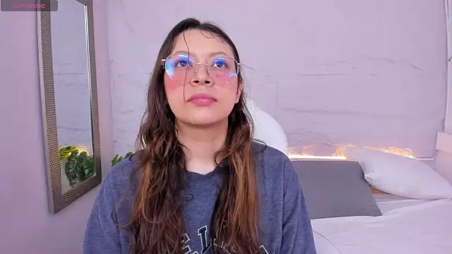 lanna 18  online show from June 25, 11:37 am