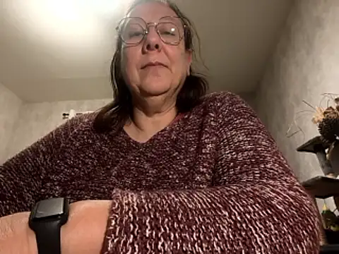 xmyriamx online show from January 7, 8:44 pm