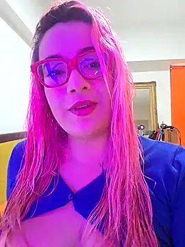 Snapshot of Nova-Satela chatting on January 8, 5:59 pm Nova-Satela online show from January 8, 5:59 pm