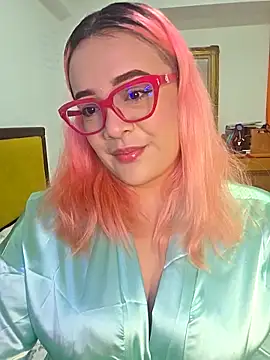 Snapshot of Nova-Satela chatting on February 2, 6:28 pm Nova-Satela online show from February 2, 6:28 pm