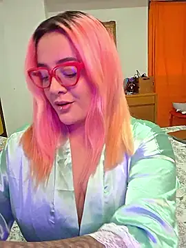 Snapshot of Nova-Satela chatting on February 11, 6:13 pm Nova-Satela online show from February 11, 6:13 pm