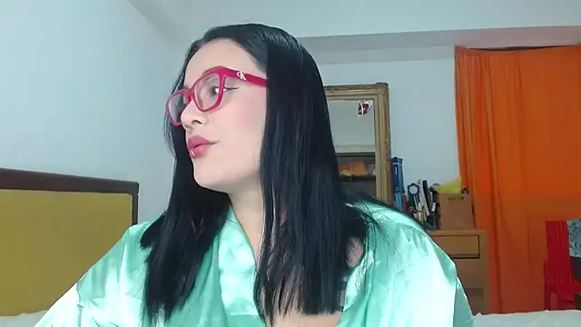 Snapshot of Nova-Satela chatting on February 24, 6:06 pm Nova-Satela online show from February 24, 6:06 pm