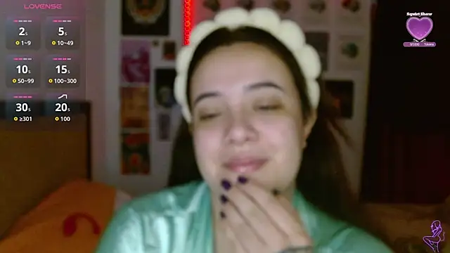 Snapshot of Nova-Satela chatting on May 4, 1:18 pm Nova-Satela online show from May 4, 1:18 pm