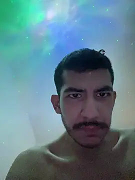 vinihfeh online show from May 21, 11:23 pm