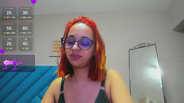 Snapshot of anna_taylor_ chatting on February 6, 8:34 pm anna taylor online show from February 6, 8:34 pm