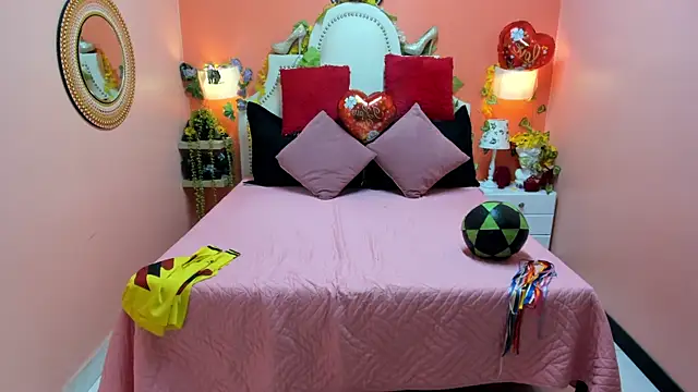 Snapshot of Dalila_Najjar_ chatting on June 3, 2:33 pm Dalila Najjar online show from June 3, 2:33 pm