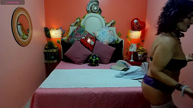Snapshot of Dalila_Najjar_ chatting on June 9, 2:50 pm Dalila Najjar online show from June 9, 2:50 pm