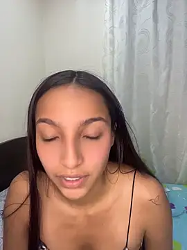 Snapshot of Eve_Ritz chatting on June 23, 4:32 am Eve Ritz online show from June 23, 4:32 am