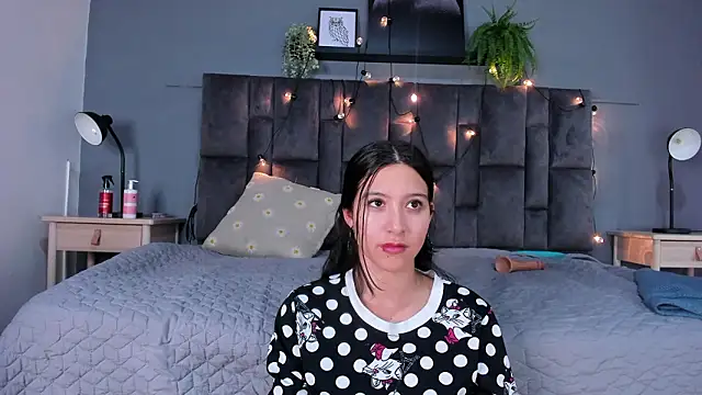 AmberStonne   online show from March 12, 7:36 am