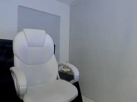 LunaFever69 online show from February 17, 3:58 am