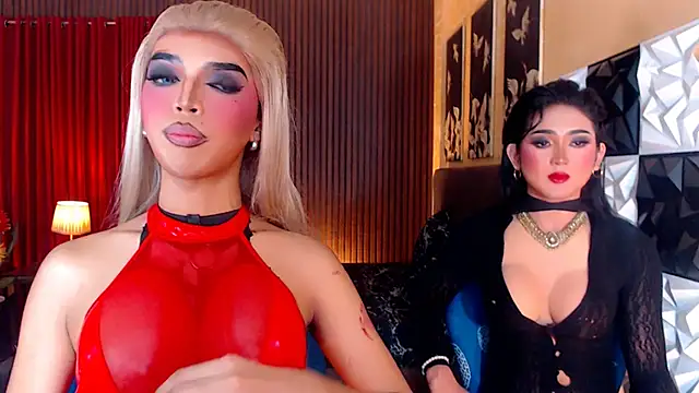 Snapshot of SeductiveJilianTS chatting on February 28, 5:52 am SeductiveJilianTS online show from February 28, 5:52 am
