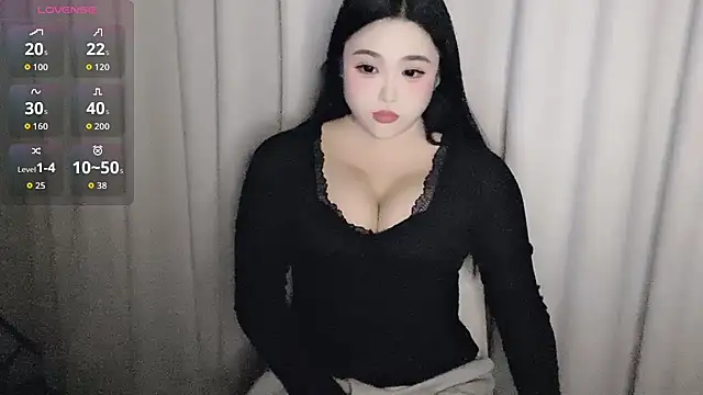 Missqiu-w online show from January 14, 11:05 am