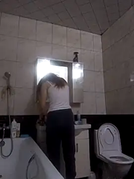 Lily Viola online show from February 23, 9:28 am