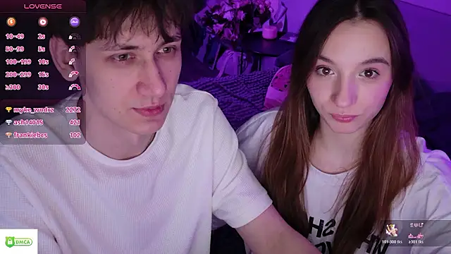 Snapshot of Candyy_Molly chatting on March 16, 5:44 am Candyy Molly online show from March 16, 5:44 am