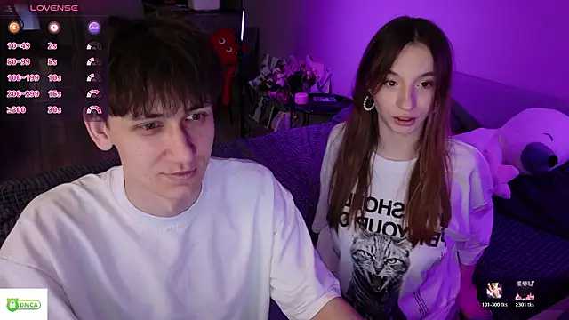 Snapshot of Candyy_Molly chatting on March 17, 2:38 am Candyy Molly online show from March 17, 2:38 am