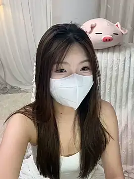 Snapshot of _xiaoxinxin_ chatting on May 11, 1:50 pm xiaoxinxin online show from May 11, 1:50 pm