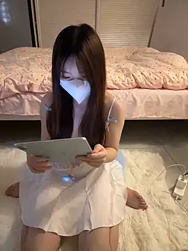 Snapshot of _xiaoxinxin_ chatting on May 19, 2:12 pm xiaoxinxin online show from May 19, 2:12 pm