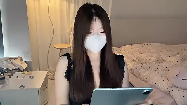 Snapshot of _xiaoxinxin_ chatting on June 18, 2:34 am xiaoxinxin online show from June 18, 2:34 am