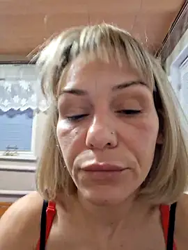 Snapshot of MissKryss chatting on February 9, 6:45 pm MissKryss online show from February 9, 6:45 pm