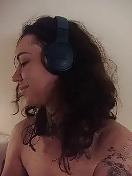 Dirty Pink online show from February 9, 9:13 am