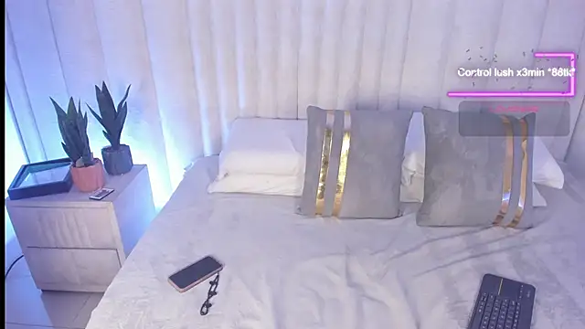 im miadoll online show from February 11, 1:05 pm