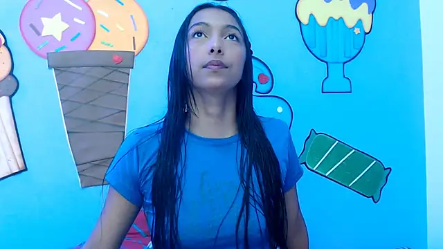 skinnysexzara18 online show from February 13, 1:12 am