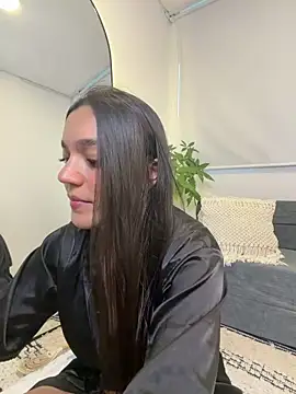 EVA WILD1 online show from February 13, 9:33 pm