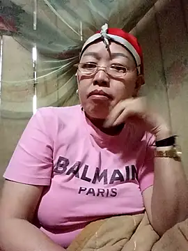 Snapshot of Agnes-baby chatting on May 2, 11:04 am Agnes-baby online show from May 2, 11:04 am