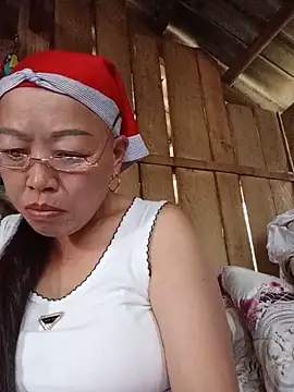Snapshot of Agnes-baby chatting on May 19, 3:57 am Agnes-baby online show from May 19, 3:57 am