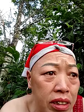 Snapshot of Agnes-baby chatting on May 21, 10:50 pm Agnes-baby online show from May 21, 10:50 pm